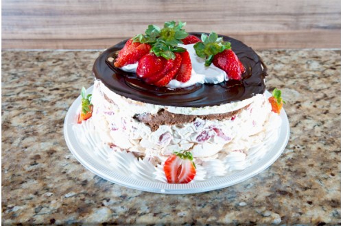 Torta Morango Moreno